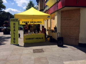 Free healing Watford High streep